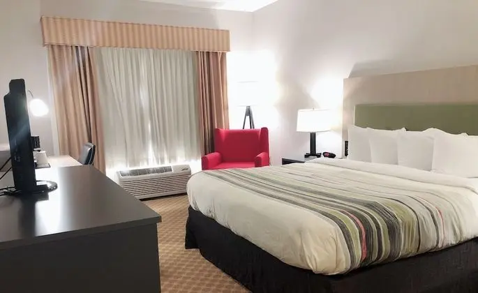 Oda, 1 En Büyük (King) Boy Yatak, Engellilere Uygun, Sigara İçilmez