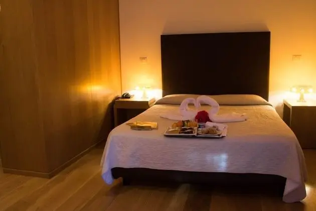 Superior Tek Büyük veya İki Ayrı Yataklı Oda