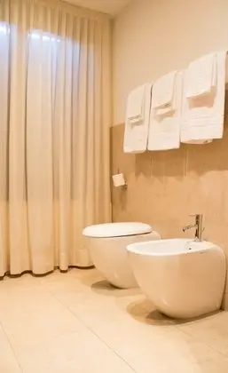 Superior Tek Büyük veya İki Ayrı Yataklı Oda