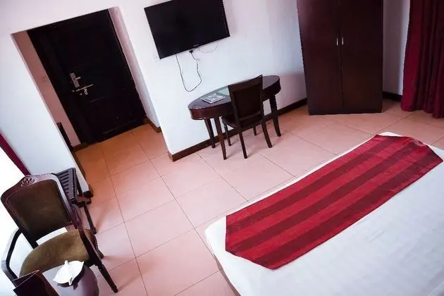 Deluxe Tek Büyük veya İki Ayrı Yataklı Oda, Sigara İçilebilir, Bahçe Manzaralı