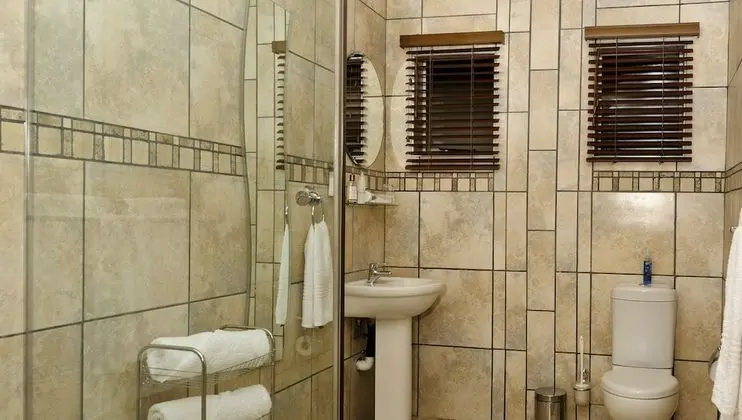 Luxury Tek Büyük Yataklı Oda, 1 En Büyük (King) Boy Yatak, Sigara İçilmez, Dağ Manzaralı