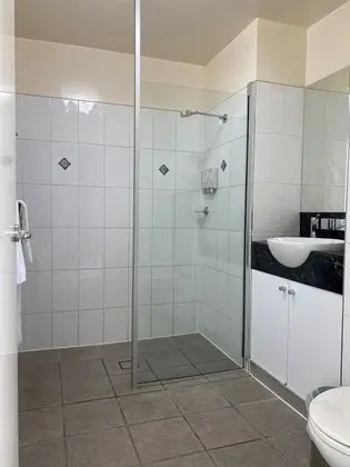 Tek Büyük Yataklı Oda, 1 Büyük (Queen) Boy Yatak