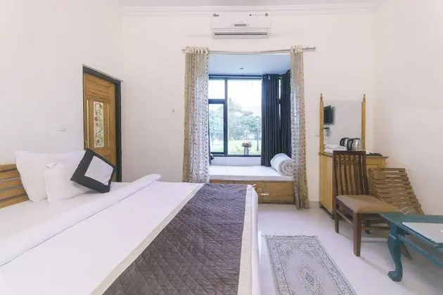 Deluxe Oda (with AC)