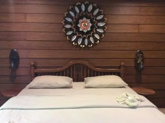 Bungalow Double Bed