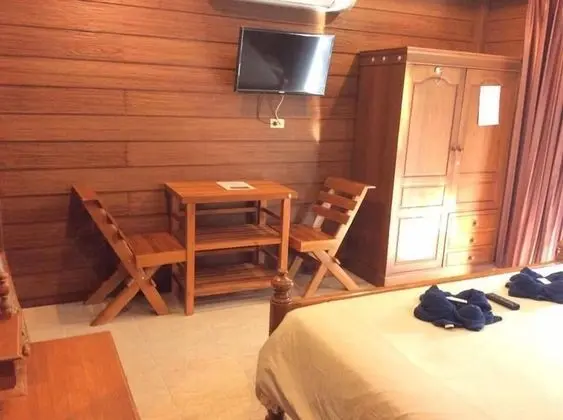Bungalow Double Bed