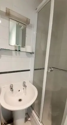 Superior Üç Kişilik Oda, Banyolu/Duşlu