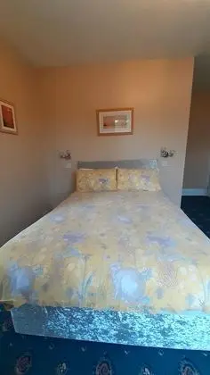 Tek Büyük Yataklı Oda, Banyolu/Duşlu