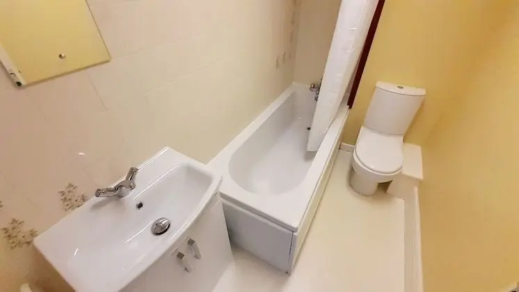 Tek Büyük Yataklı Oda, Banyolu/Duşlu