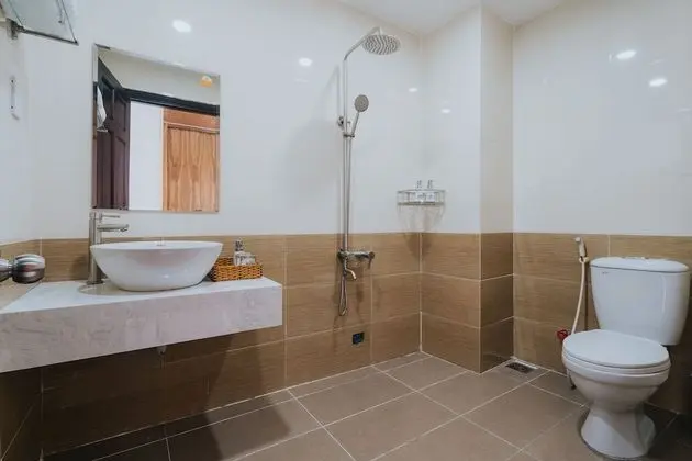 Deluxe Üç Kişilik Oda, Havuz Manzaralı