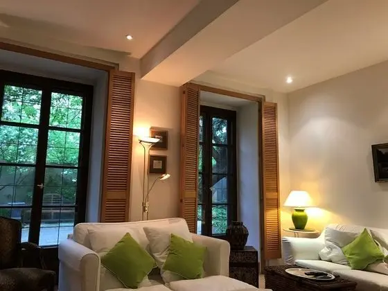 Exclusive Apart Daire, 1 Yatak Odası, Şömine, Bahçeli