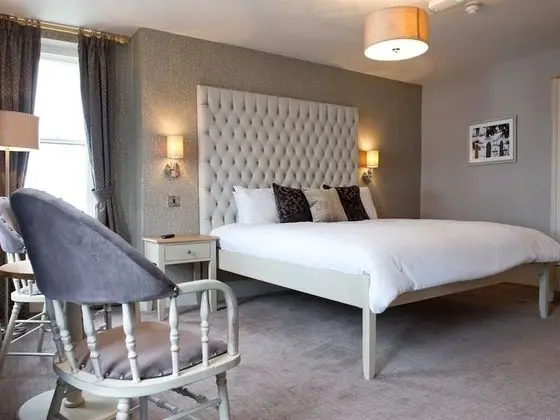 Deluxe Tek Büyük Yataklı Oda, Banyolu/Duşlu
