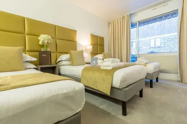 Superior Triple Room (2 adults and 1 Child )