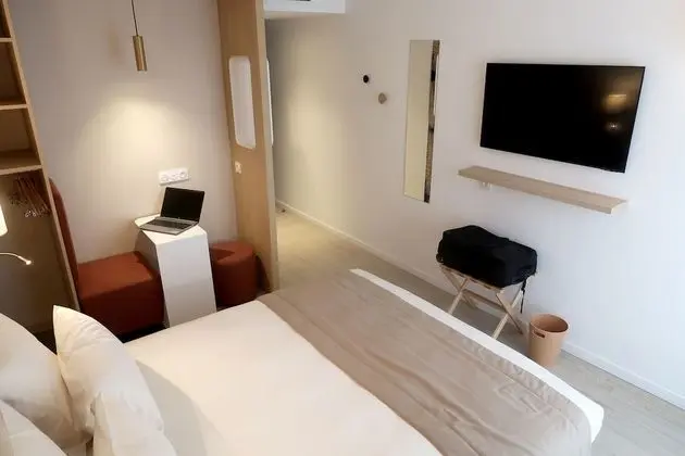 Comfort Tek Büyük Yataklı Oda