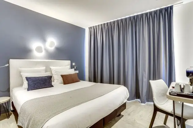 Comfort Tek Büyük Yataklı Oda