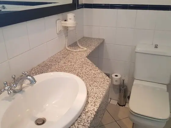 Studio Queen Suite