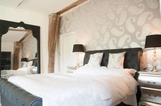 Luxury Tek Büyük Yataklı Oda, 1 En Büyük (King) Boy Yatak (Black Room)