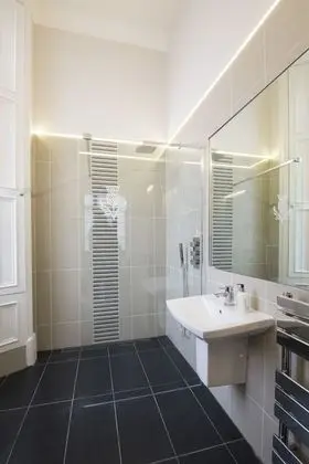 Executive Süit (2 single beds by arrangement)
