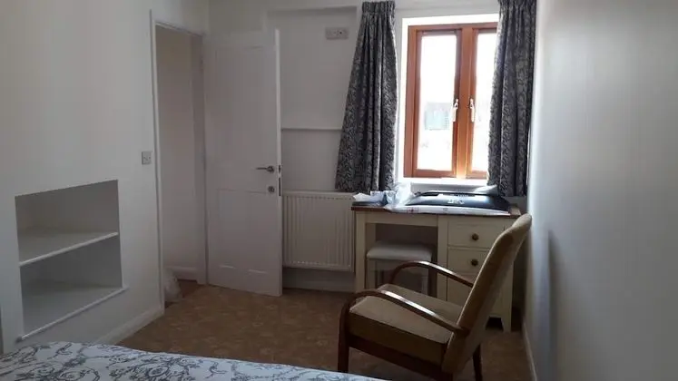 Apart Daire, Banyolu/Duşlu, Avlu Manzaralı (The Roost)