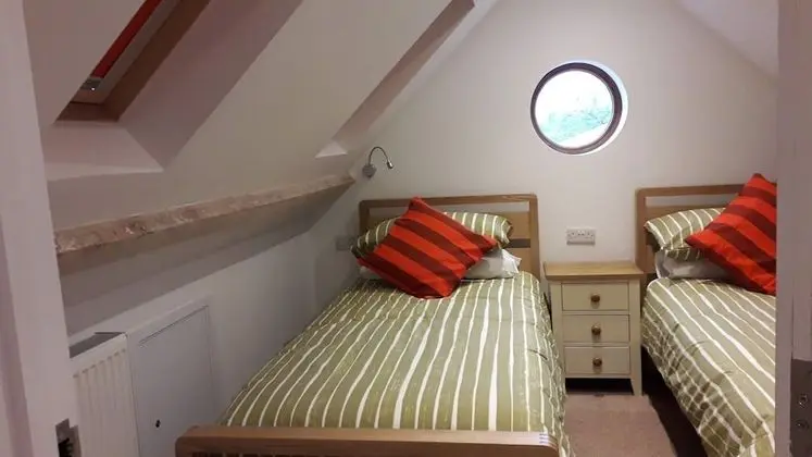 Apart Daire, Banyolu/Duşlu, Avlu Manzaralı (The Roost)
