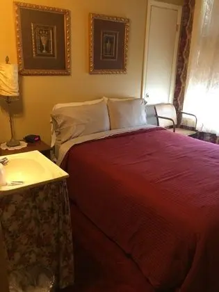 Oda (Room #6, Full Bed)