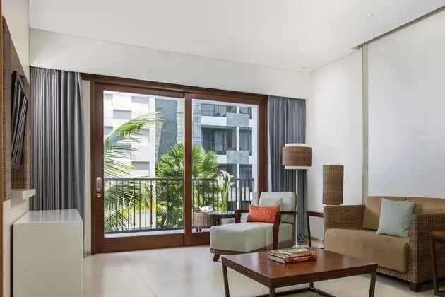 Süit, 2 Yatak Odası, Balkon, Havuz Manzaralı