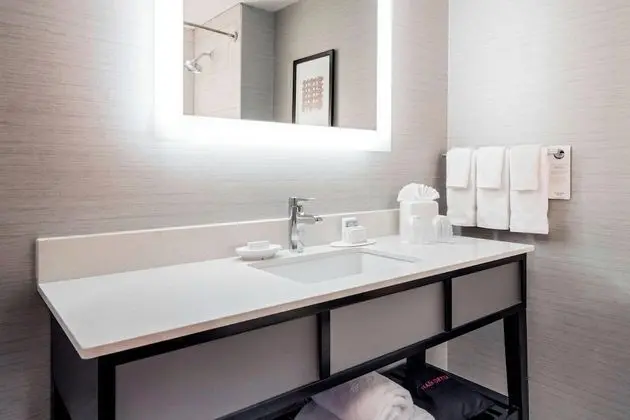 Oda, 1 En Büyük (King) Boy Yatak, Şehir Manzaralı