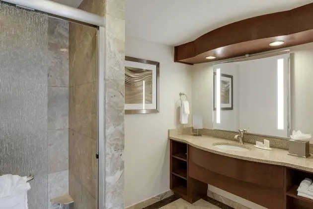 Oda, 1 En Büyük (King) Boy Yatak ve Çekyat