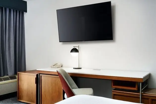 Oda, 1 En Büyük (King) Boy Yatak ve Çekyat, Balkon
