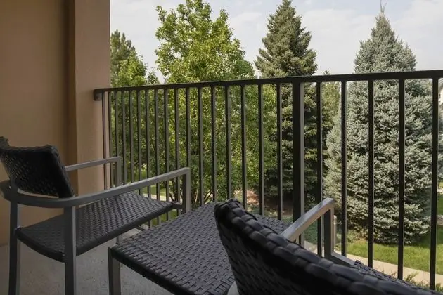 Oda, 1 En Büyük (King) Boy Yatak ve Çekyat, Balkon