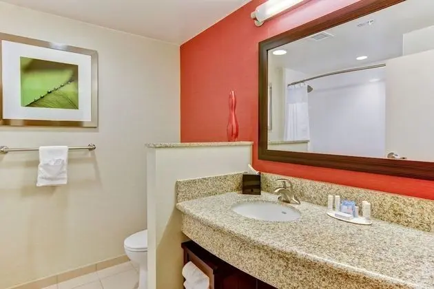 Oda, 1 En Büyük (King) Boy Yatak ve Çekyat