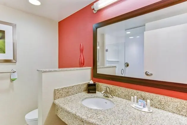 Oda, 1 En Büyük (King) Boy Yatak ve Çekyat