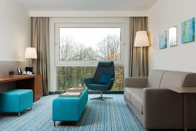 Communicating Family Room