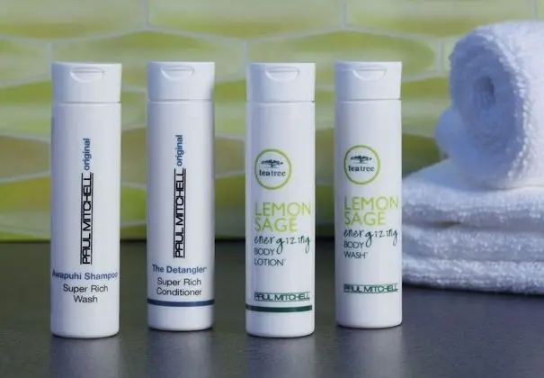 Oda, 2 Büyük (Queen) Boy Yatak