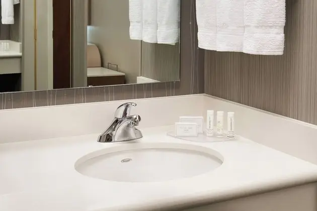 Oda, 2 Büyük (Queen) Boy Yatak (Mobility/Hearing Accessible, Tub)
