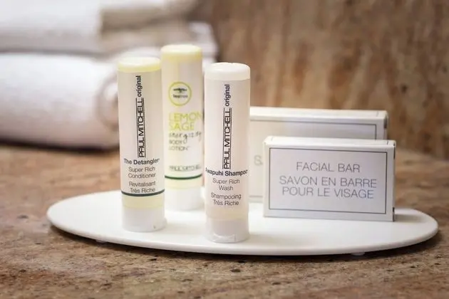 Oda, 2 Büyük (Queen) Boy Yatak