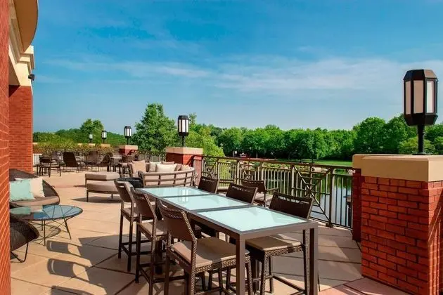 Oda, 1 En Büyük (King) Boy Yatak ve Çekyat, Balkon, Manzaralı (Hearing Accessible)