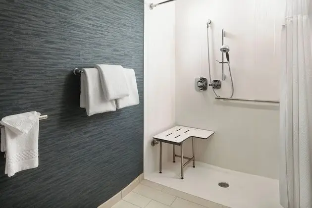 Oda, 2 Büyük (Queen) Boy Yatak (Mobility/Hearing Accessible, Tub)