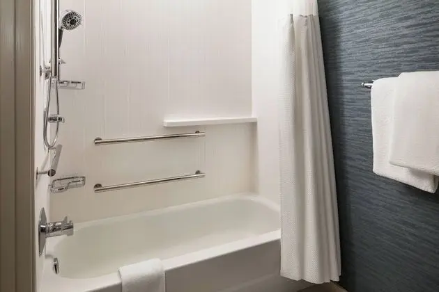 Oda, 2 Büyük (Queen) Boy Yatak (Mobility/Hearing Accessible, Tub)
