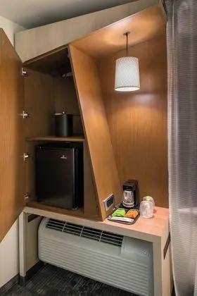 Oda, 1 Büyük (Queen) Boy Yatak ve Çekyat