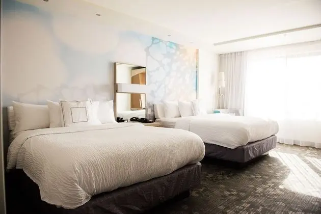 Oda, 2 Büyük (Queen) Boy Yatak