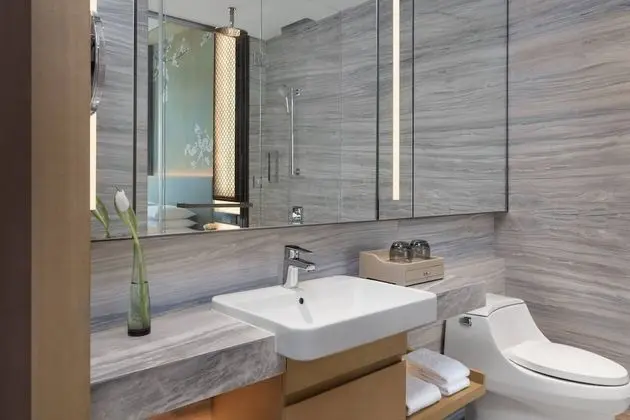 Oda, 1 En Büyük (King) Boy Yatak, Nehir Manzaralı