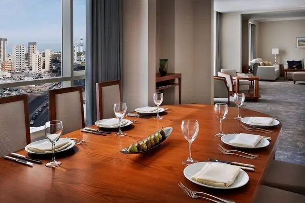 Club Süit, 1 En Büyük (King) Boy Yatak, Sigara İçilebilir (Amiri Suite, Club lounge access)