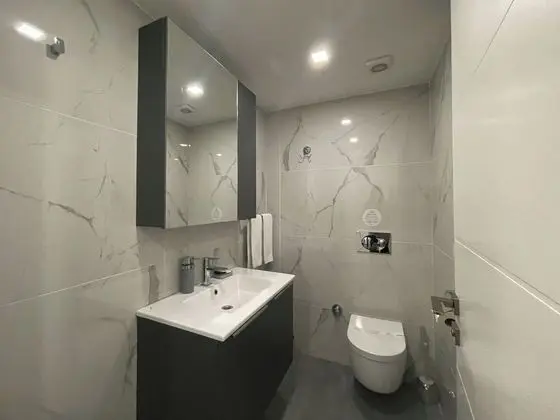 Standard Stüdyo, Şehir Manzaralı