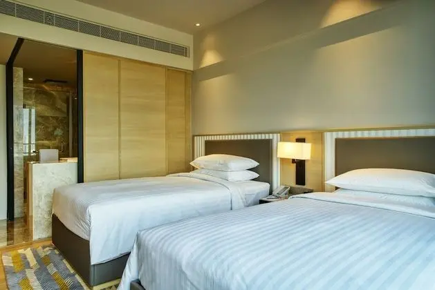 Oda, 2 Tek Kişilik Yatak, Şehir Manzaralı
