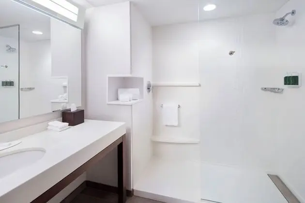 Oda, 1 En Büyük (King) Boy Yatak, Sigara İçilmez