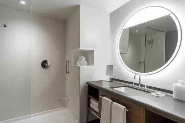 Süit, 1 En Büyük (King) Boy Yatak ve Çekyat, Sigara İçilmez, Balkon