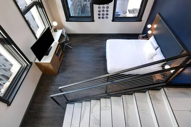 Süit, Birden Çok Yatak, Sigara İçilmez, Şehir Manzaralı (Bi-Level)