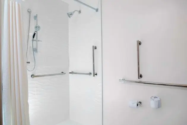 Oda, 1 En Büyük (King) Boy Yatak ve Çekyat, Balkon, Şehir Manzaralı (Balcony)