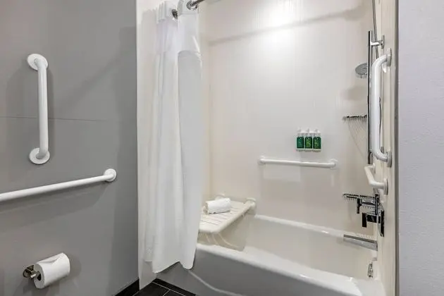 Oda, 1 En Büyük (King) Boy Yatak ve Çekyat, Sigara İçilmez, Şehir Manzaralı