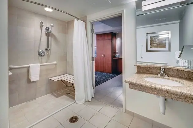 Oda, 1 En Büyük (King) Boy Yatak ve Çekyat, Okyanusa Sıfır (Balcony)